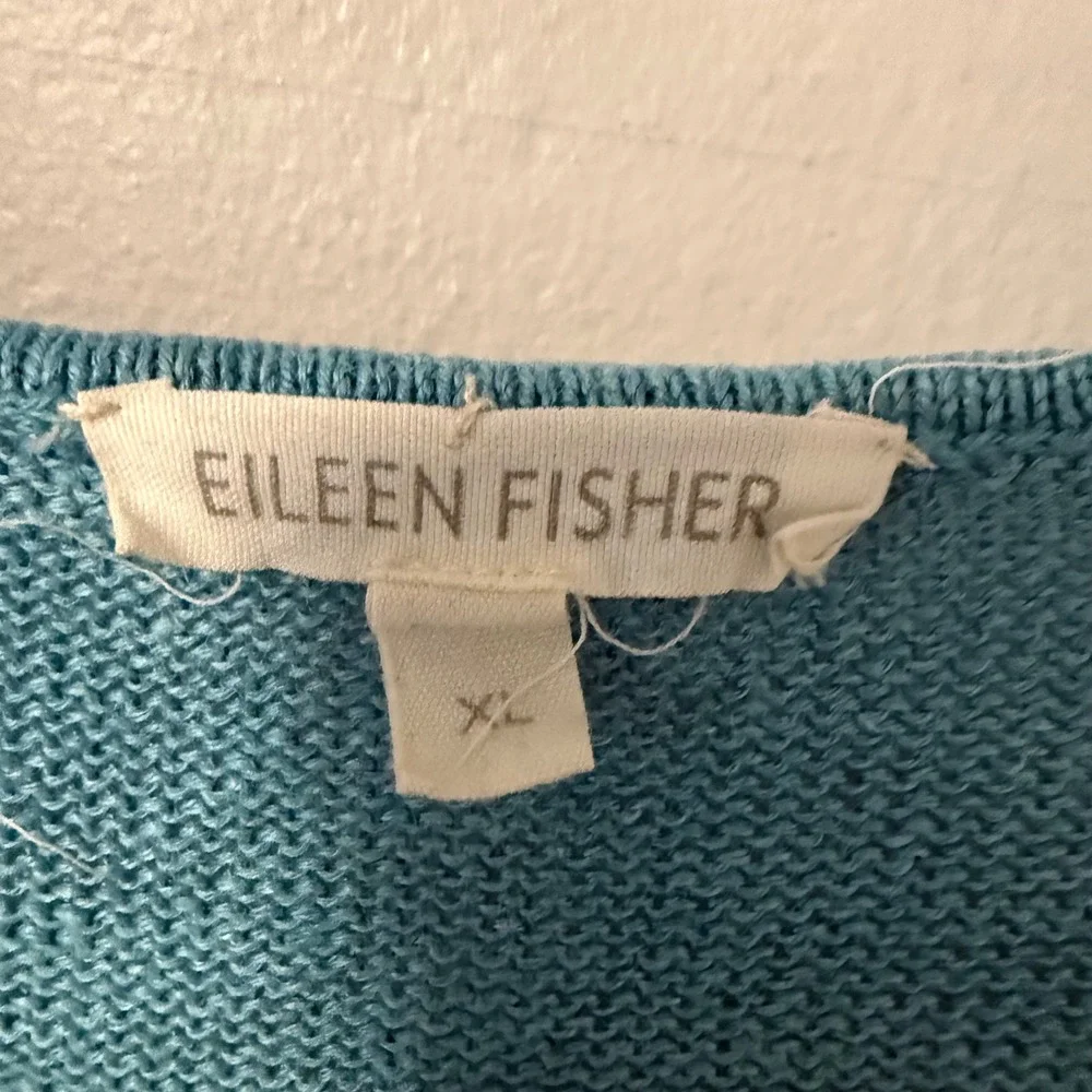 Eileen Fisher lightweight 100%